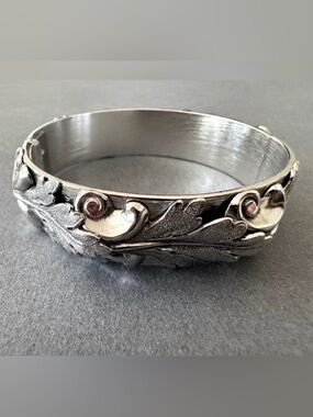 Vintage Whiting & Davis Clamper Bracelet